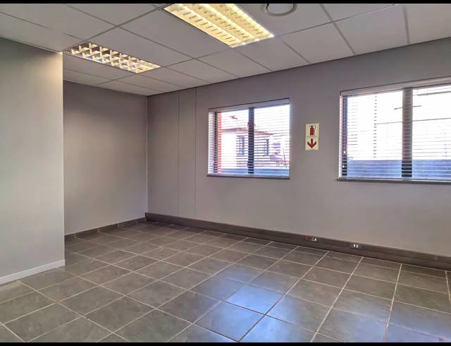 450M² OFFICE TO LET IN WILLOWBROOK
